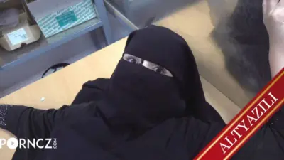 Bakire Kız Kardeşi Sikiş İsteyince Yarağıyla Körpe Amcığı Parçalara Ayırdı
